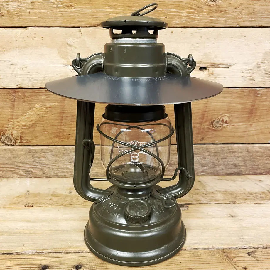 野良シェード「くろがね」黒皮鉄1.6mm フュアハンド276・DIETZ78用(写真のランタンは付属しません)