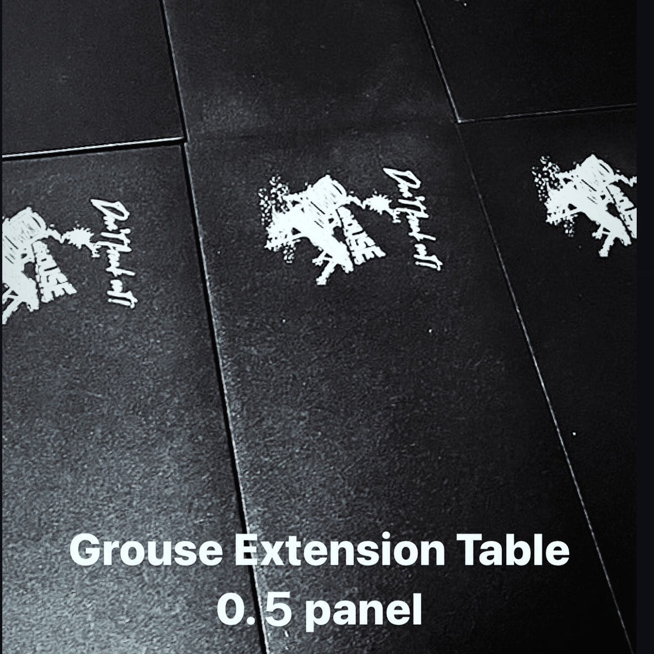 GROUSE TABLE SET